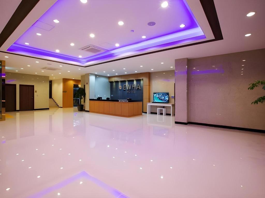 Ewha Hotel Чечжу Екстер'єр фото