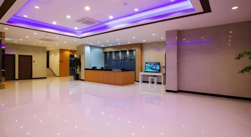 Ewha Hotel Чечжу Екстер'єр фото