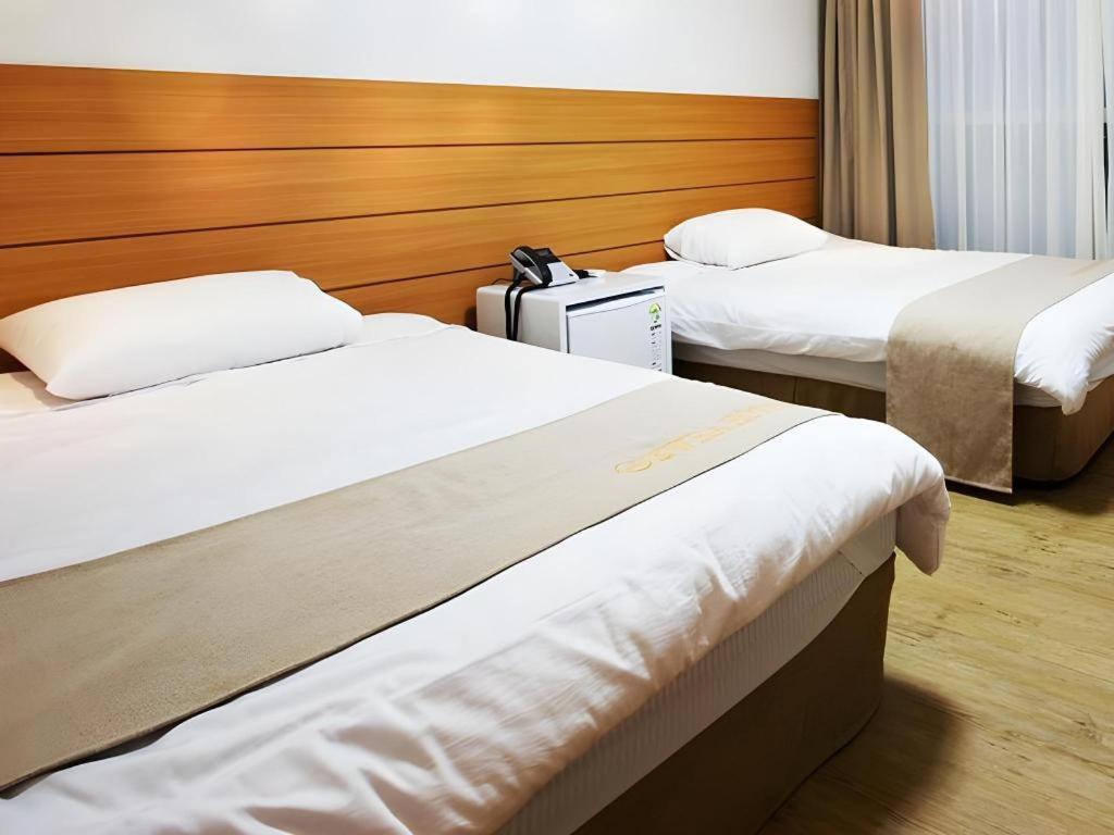 Ewha Hotel Чечжу Екстер'єр фото