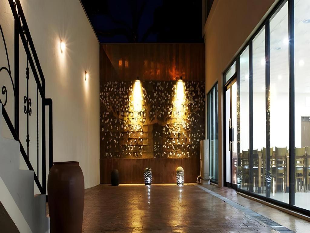 Ewha Hotel Чечжу Екстер'єр фото